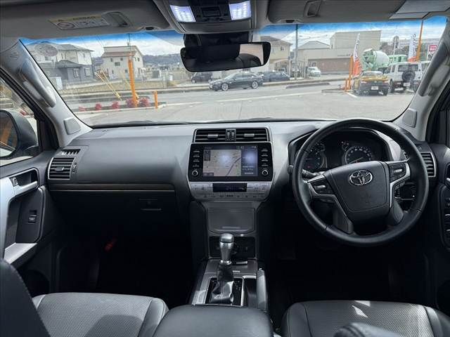 TOYOTA LANDCRUISER PRADO 2023 Image 31