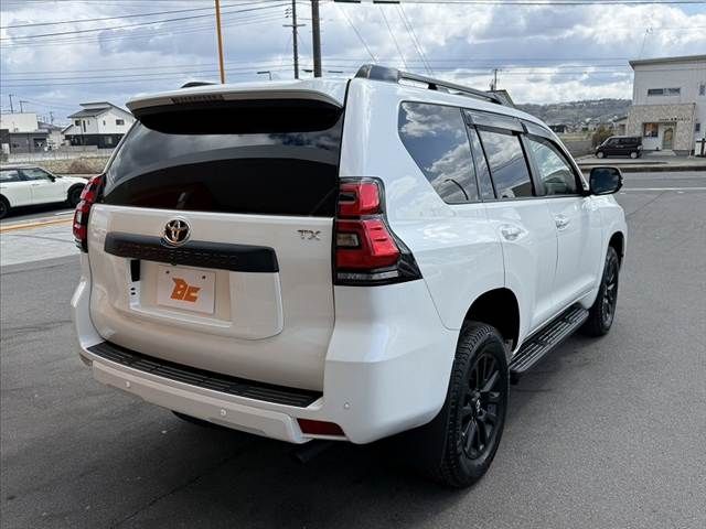 TOYOTA LANDCRUISER PRADO 2023 Image 31