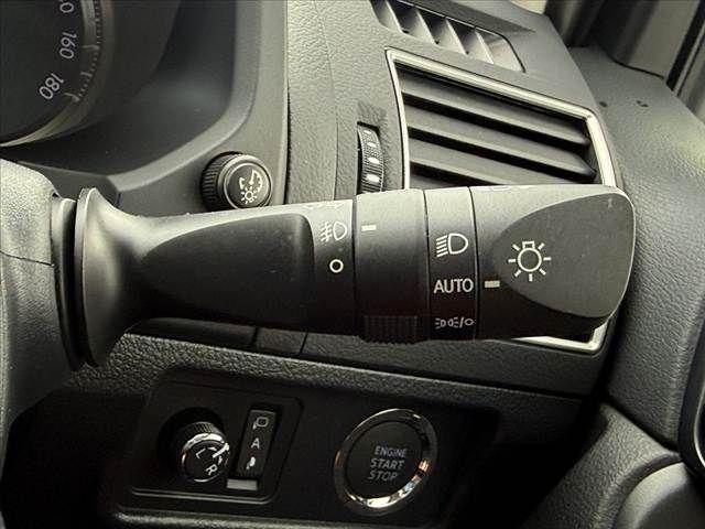 TOYOTA LANDCRUISER PRADO 2023 Image 31