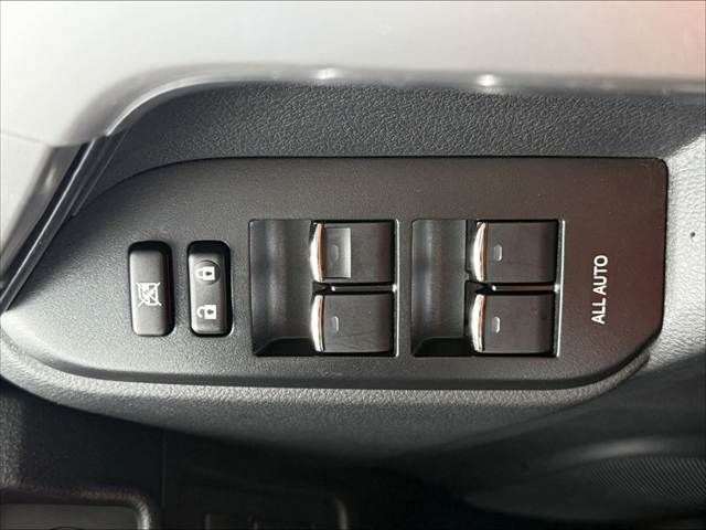 TOYOTA LANDCRUISER PRADO 2023 Image 31