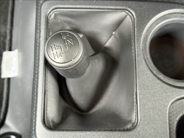 TOYOTA FJ CRUISER 4WD 2011 Image 31