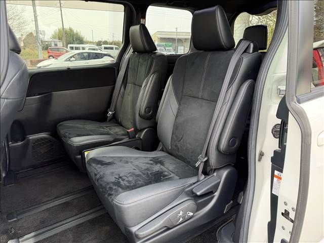 TOYOTA NOAH 2016 Image 31