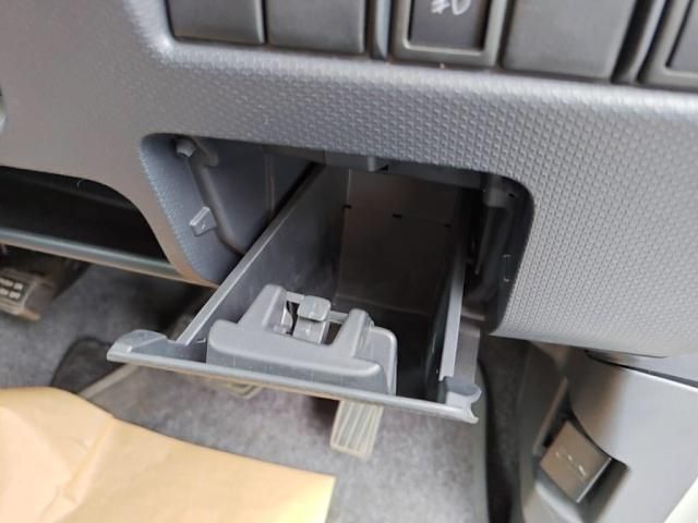 SUZUKI SOLIO 4WD 2012 Image 31