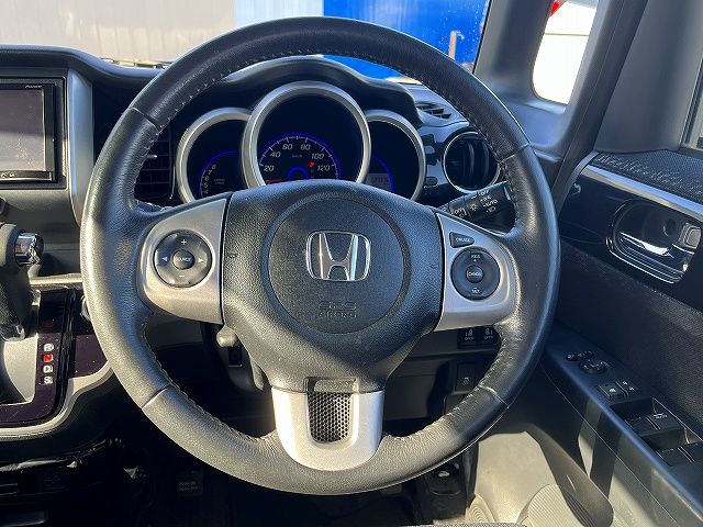 HONDA N BOX CUSTOM 2013 Image 31