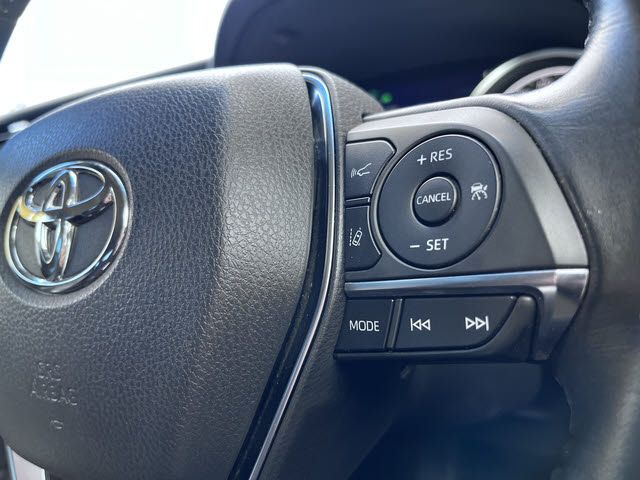 TOYOTA CAMRY HYBRID 2020 Image 31