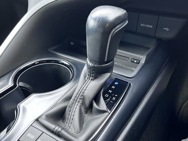 TOYOTA CAMRY HYBRID 2020 Image 31