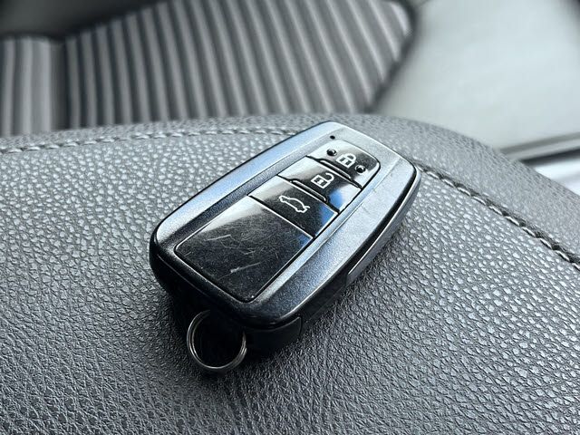 TOYOTA CAMRY HYBRID 2020 Image 31