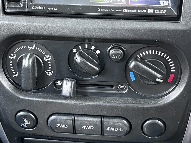 SUZUKI JIMNY 4WD 2015 Image 31