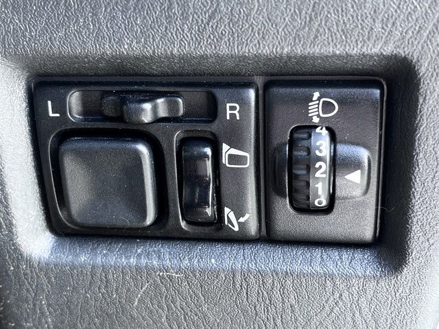 SUZUKI JIMNY 4WD 2015 Image 31