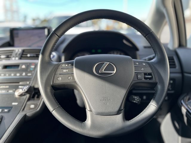 TOYOTA LEXUS HS250H 2015 Image 31
