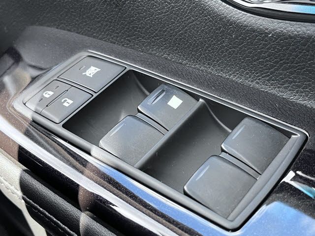 TOYOTA LEXUS HS250H 2015 Image 31