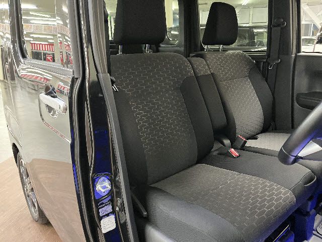 DAIHATSU WAKE 2016 Image 31