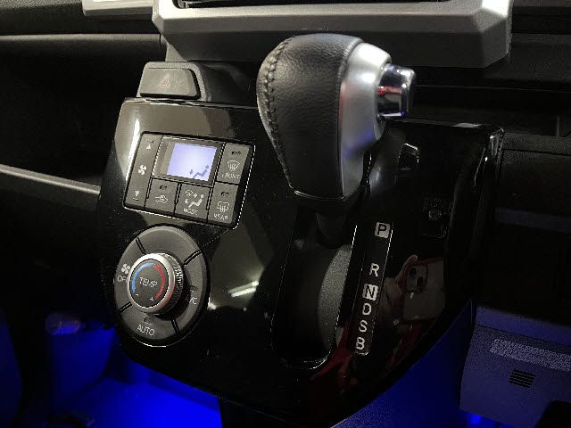 DAIHATSU WAKE 2016 Image 31