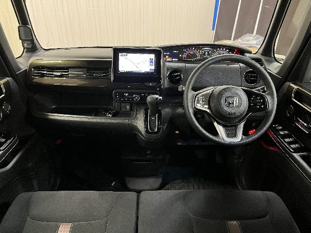 HONDA N BOX CUSTOM 2019 Image 31