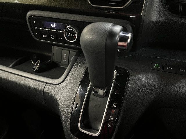 HONDA N BOX CUSTOM 2019 Image 31