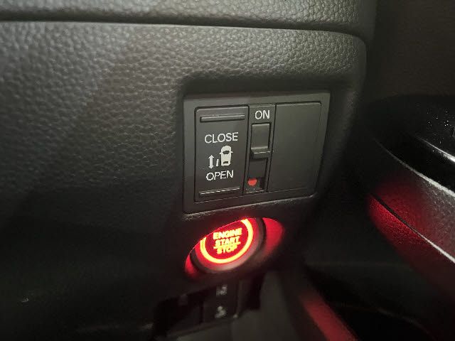 HONDA N BOX CUSTOM 2019 Image 31