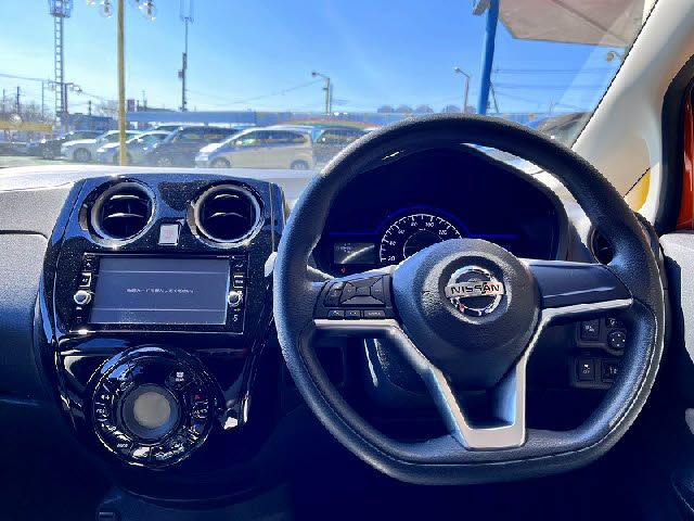 NISSAN NOTE 2017 Image 31