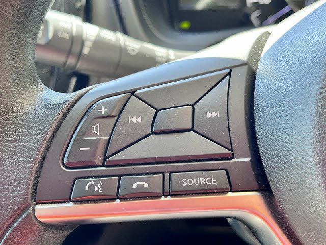 NISSAN NOTE 2017 Image 31