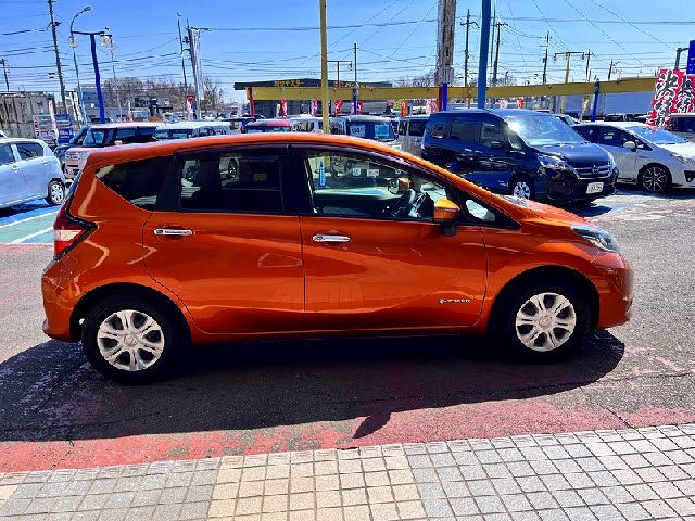 NISSAN NOTE 2017 Image 31