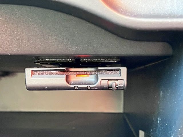 NISSAN NOTE 2017 Image 31