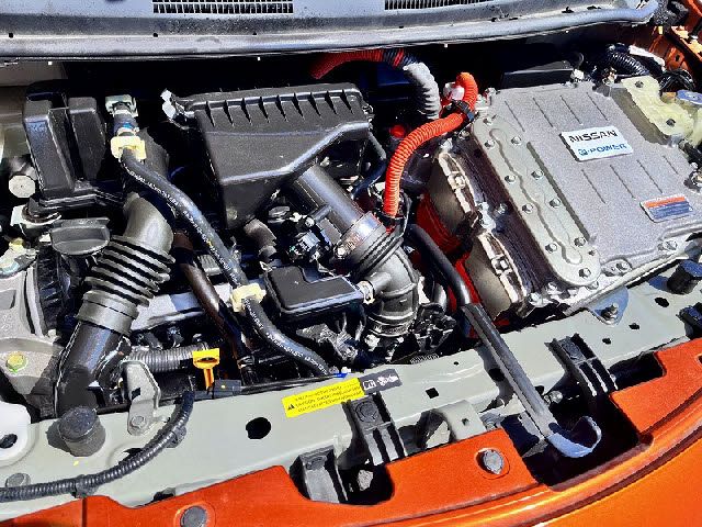 NISSAN NOTE 2017 Image 31