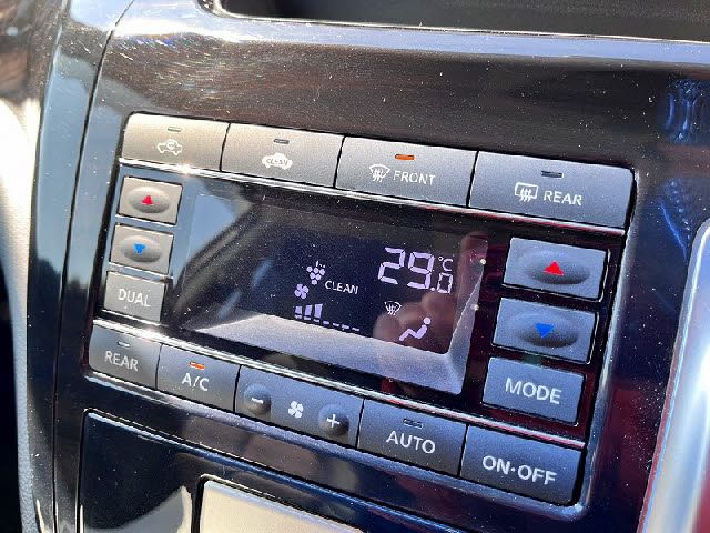 NISSAN ELGRAND 2016 Image 31