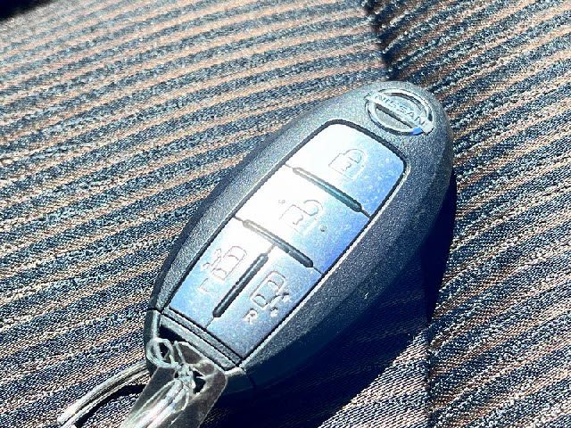 NISSAN ELGRAND 2016 Image 31