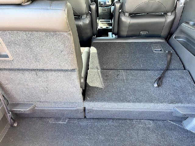 NISSAN ELGRAND 2016 Image 31