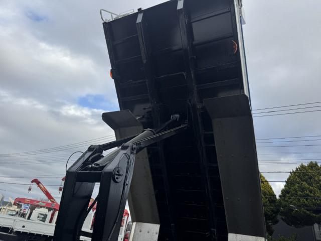 ISUZU GIGA 2024 Image 31