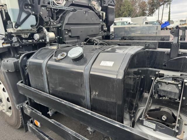 ISUZU GIGA 2024 Image 31