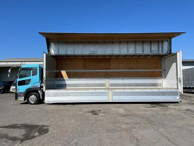 NISSAN DIESEL QUON 2018 Image 31