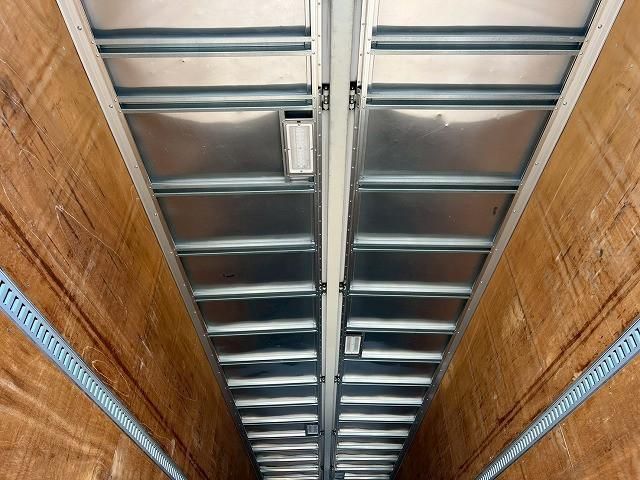 NISSAN DIESEL QUON 2018 Image 31