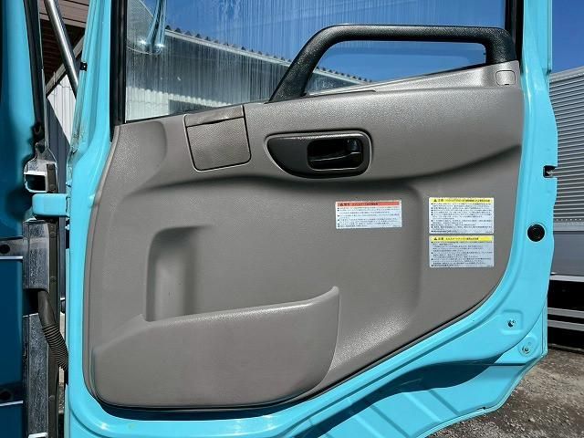 NISSAN DIESEL QUON 2018 Image 31