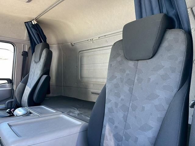 NISSAN DIESEL QUON 2018 Image 31