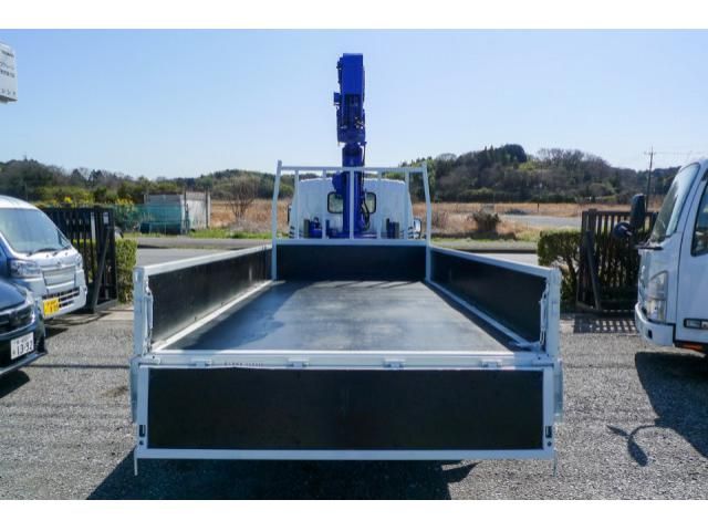 HINO DUTRO 2018 Image 31