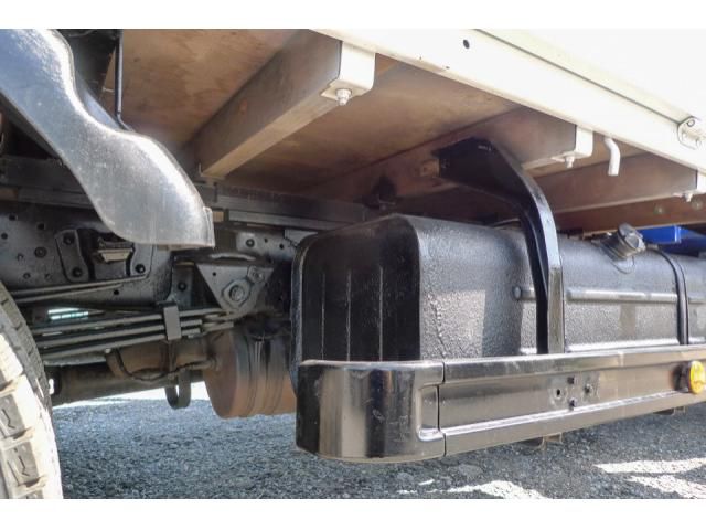 HINO DUTRO 2018 Image 31