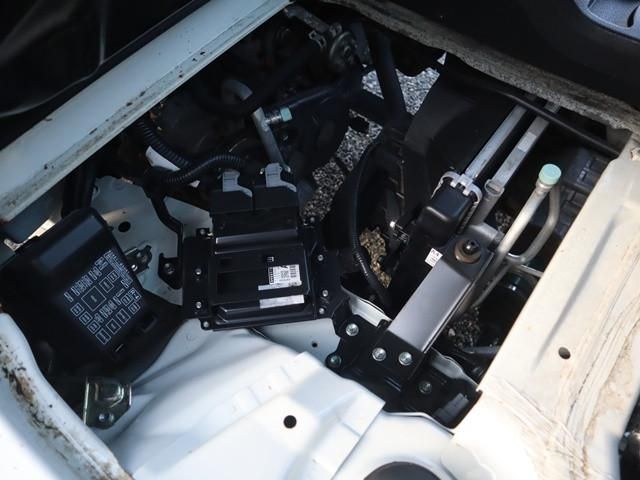 DAIHATSU HIJET TRUCK 4WD 2018 Image 31