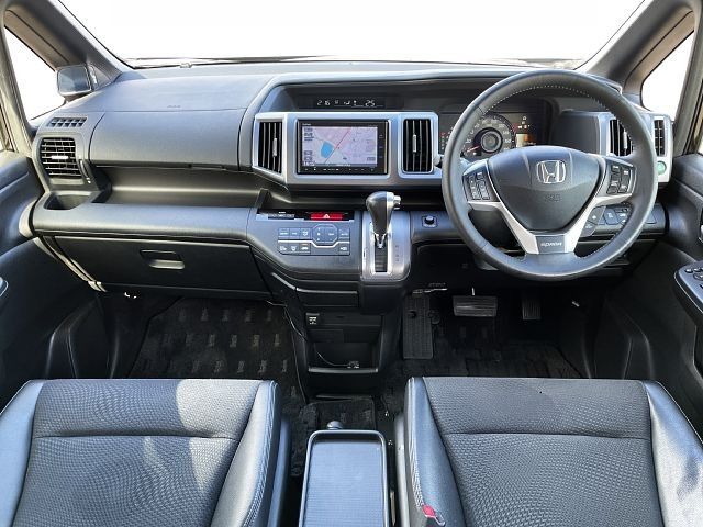 HONDA STEPWAGON SPADA 2013 Image 31