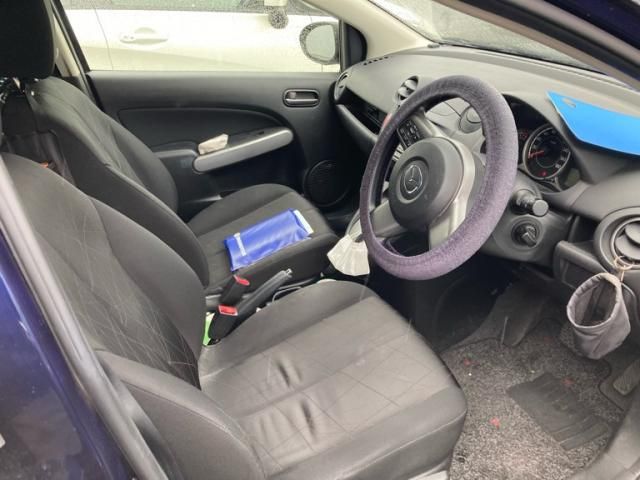 MAZDA DEMIO 2012 Image 31