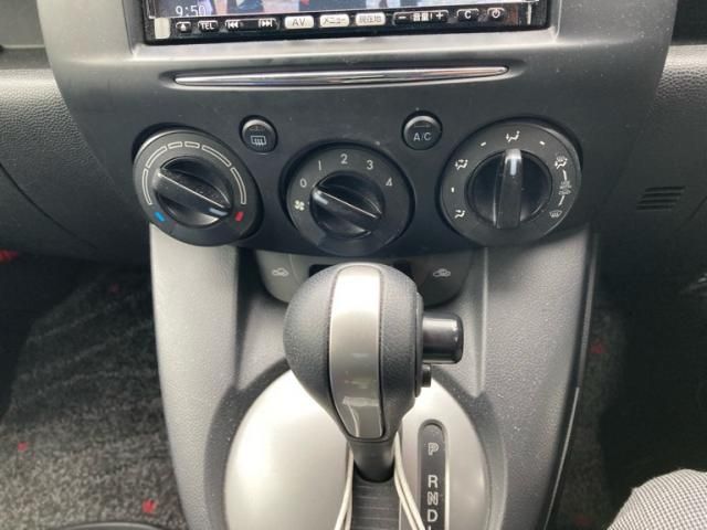 MAZDA DEMIO 2012 Image 31