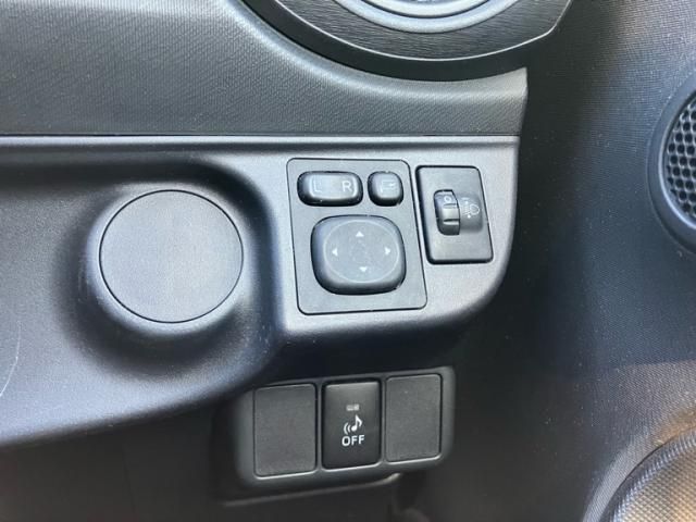 TOYOTA AQUA 2014 Image 31