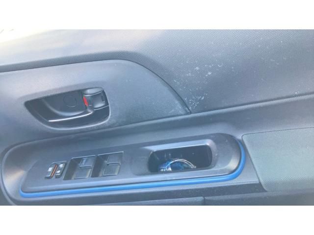 TOYOTA AQUA 2014 Image 31