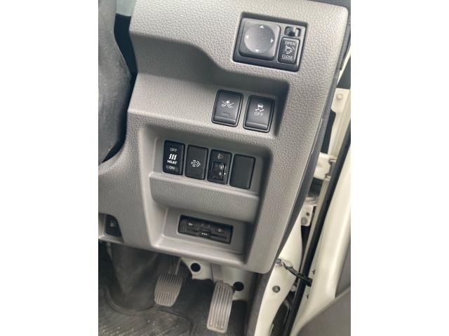 NISSAN NV350 CARAVAN 2022 Image 31