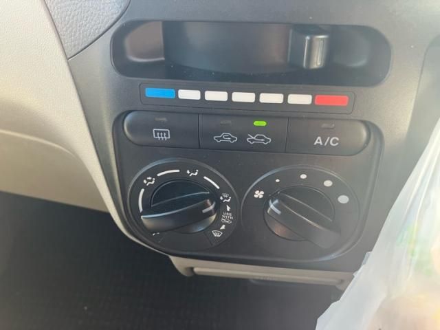 NISSAN ROOX 2010 Image 31