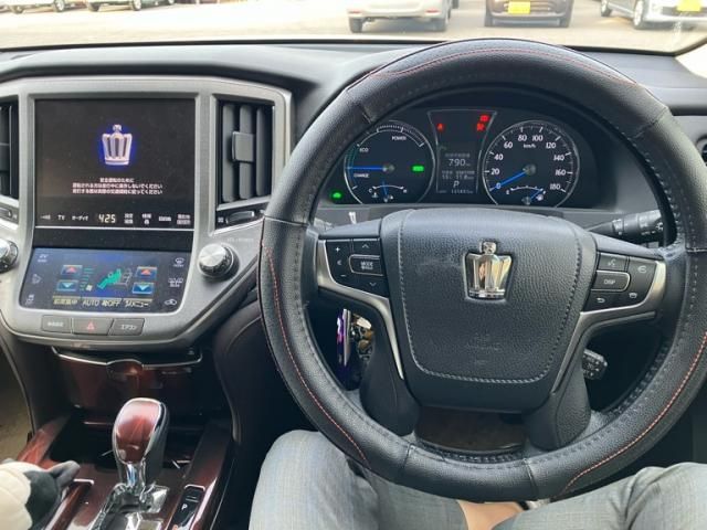 TOYOTA CROWN SEDAN HYBRID 2013 Image 31