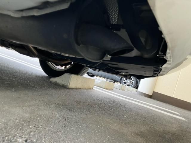 TOYOTA CROWN SEDAN HYBRID 2013 Image 31