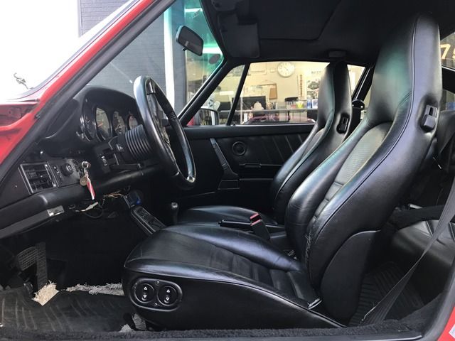 PORSCHE 911 1991 Image 31
