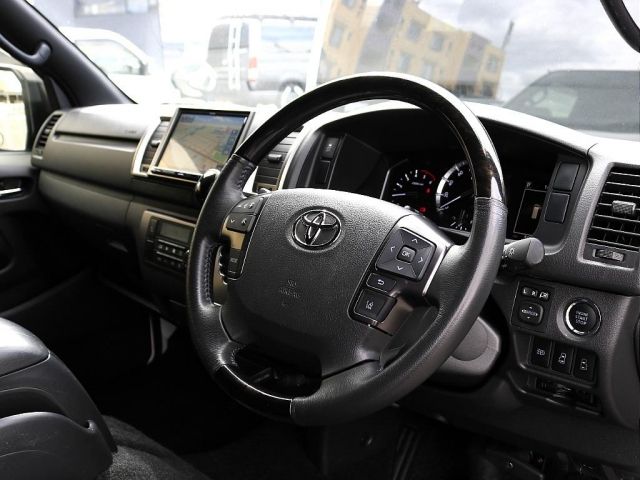 TOYOTA HIACE VAN 4WD 2021 Image 31