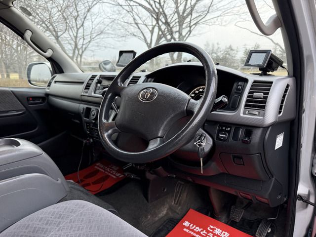TOYOTA HIACE VAN 4WD 2009 Image 31