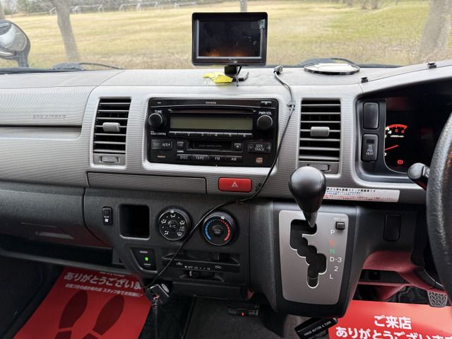 TOYOTA HIACE VAN 4WD 2009 Image 31